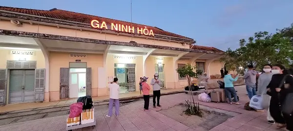 Gửi hàng hoá từ ga Sài Gòn đi Ninh Hoà