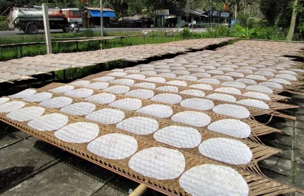 Bánh tráng Hoà Đa - Món đặc sản mang hương vị đồng quê của Phú Yên
