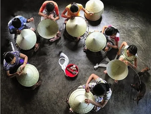 Làng nghề nón lá xứ Huế